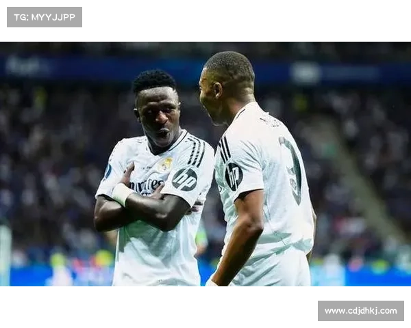 从个人理想与球队矛盾看舒斯特尔退出西德国家队的深层原因